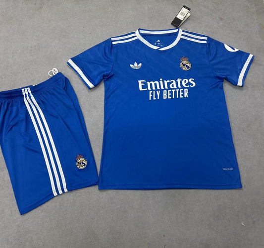 Troisième maillot du Real Madrid