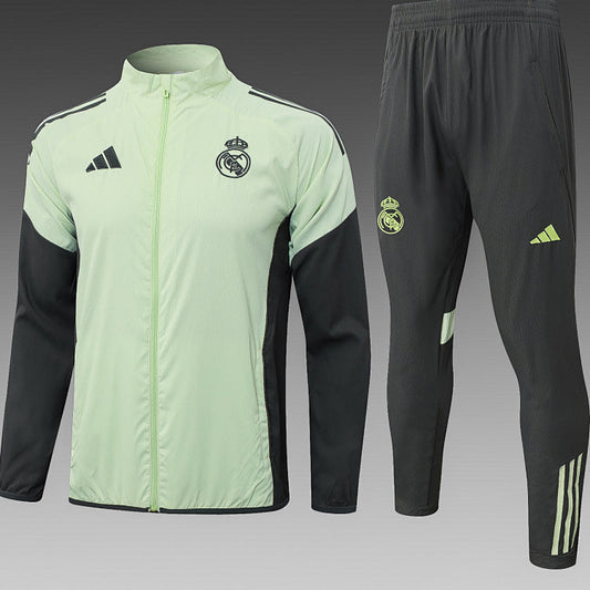 Chándal de entrenamiento Real Madrid verde menta y negro temporada 2026-2027 con logo Adidas